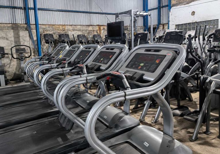 Mengapa Banyak Gym Profesional Memilih Alat Fitness Impor Bekas? Ini Alasannya…
